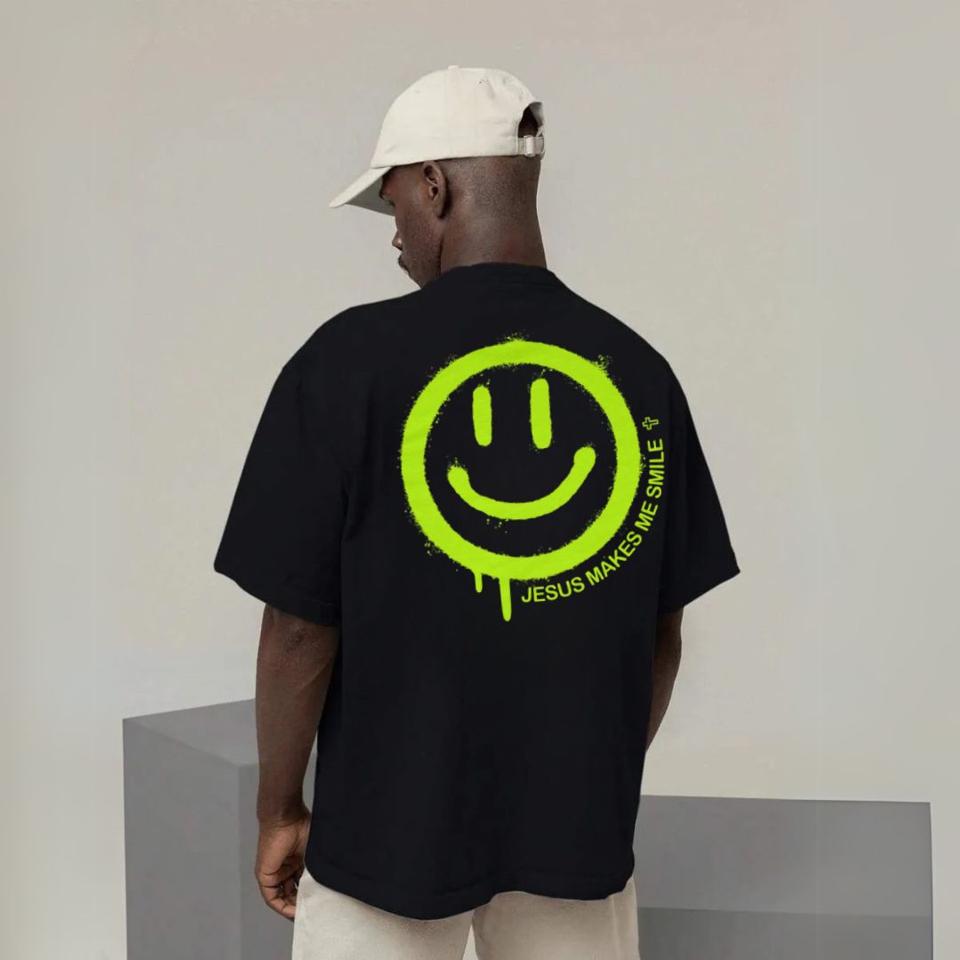Camiseta Evangélica Preta e Verde - Jesus Makes Me Smile