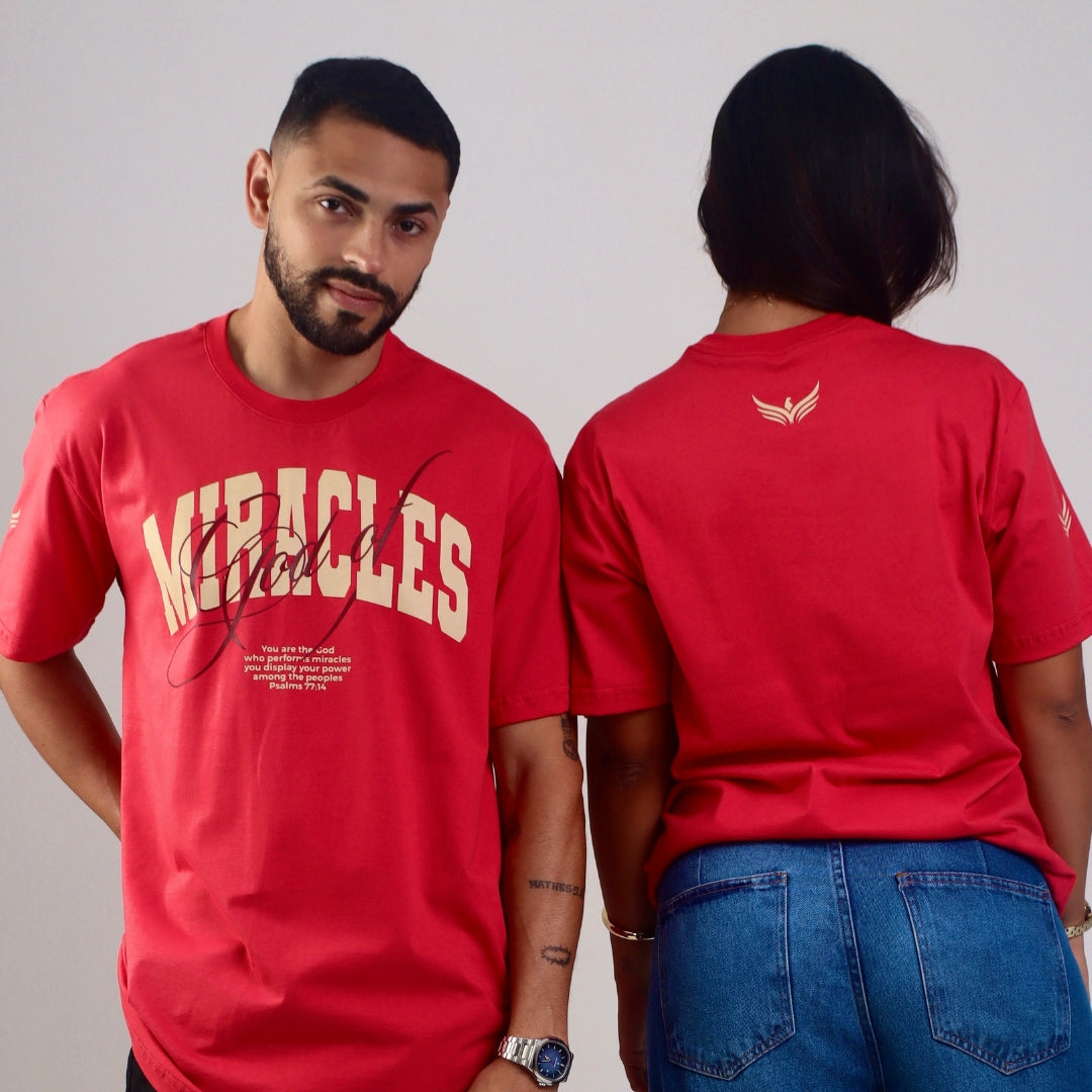 Camiseta Evangélica - God of Miracles