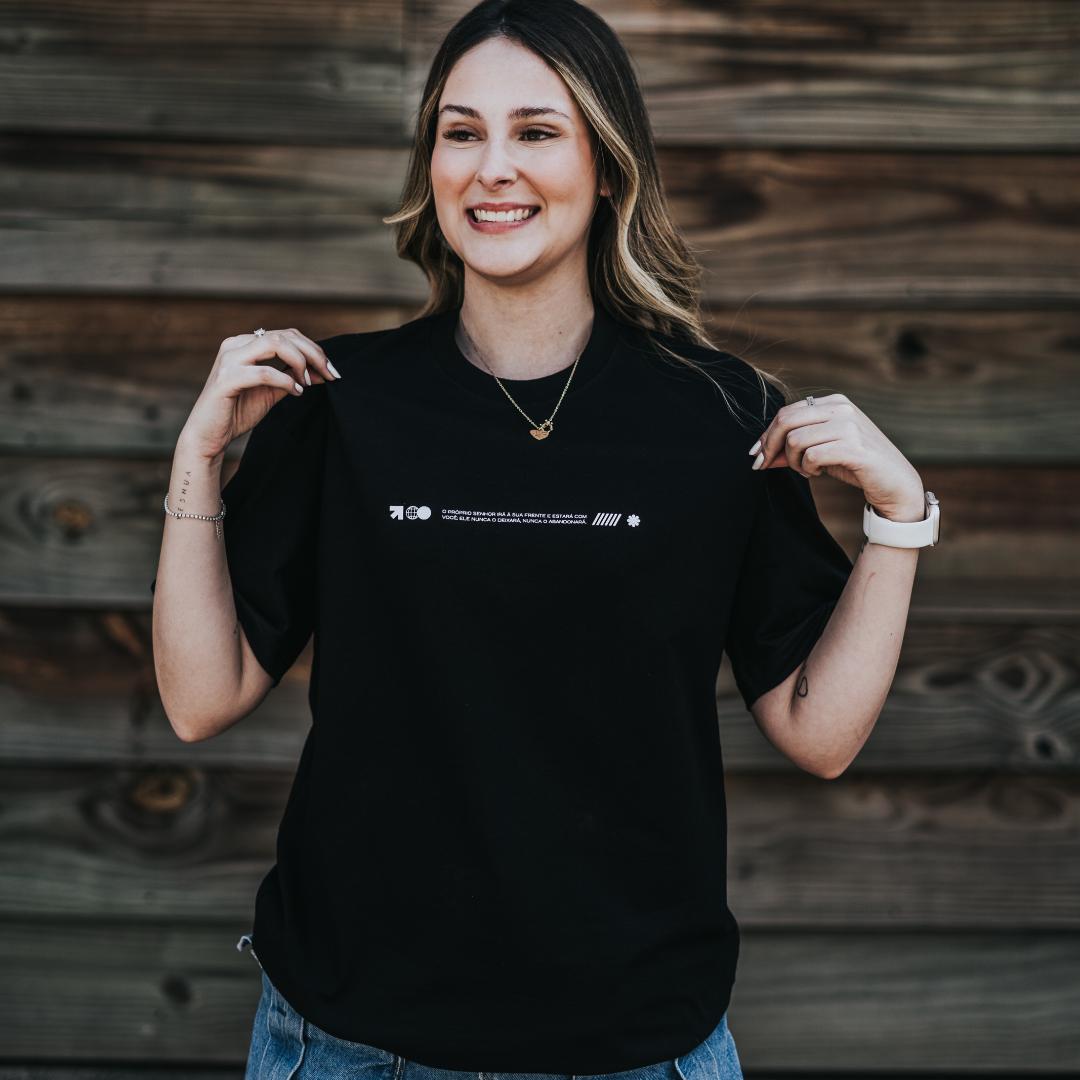 Camiseta Cristã - DEUS NUNCA ME DEIXOU!