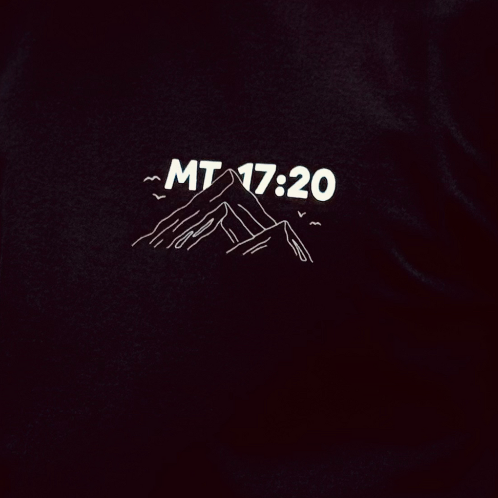 Camiseta Evangélica - A Fé Move Montanhas