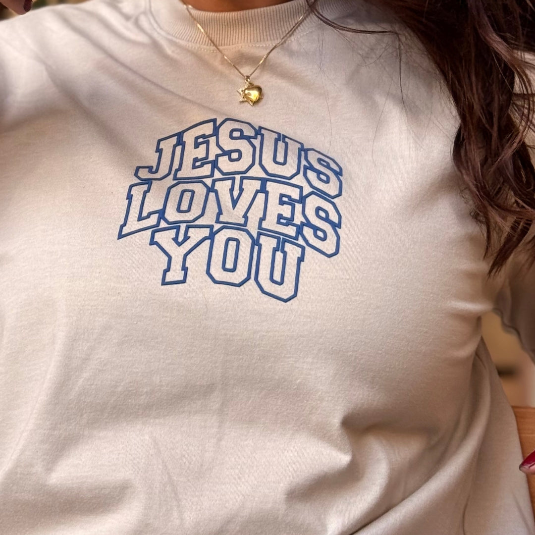 Camiseta Evangélica - Jesus Loves You