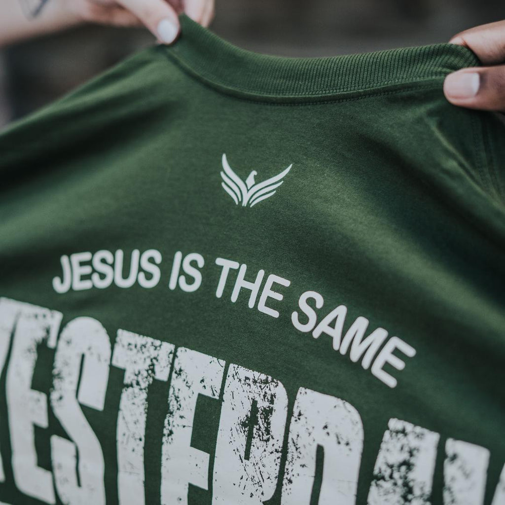 Camiseta Cristã - JESUS IS THE SAME!