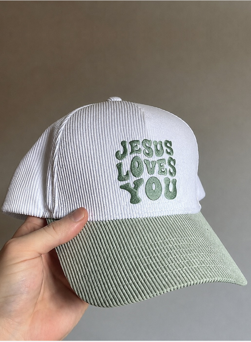 Boné  JESUS LOVES YOU - OFF E VERDE
